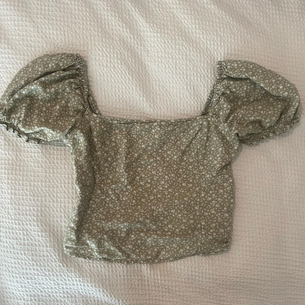 Abercrombie & Fitch Green Blouse w/Flowers